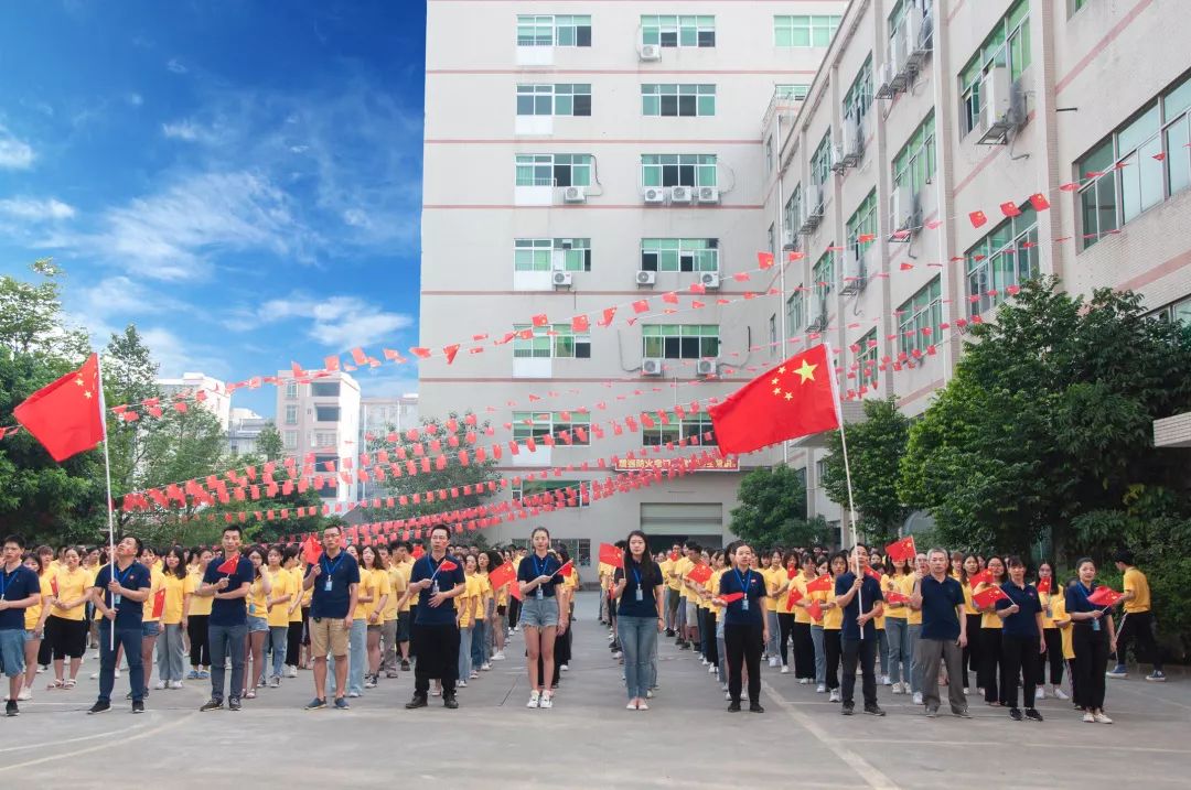 歌唱紅歌，我向祖國(guó)表白 